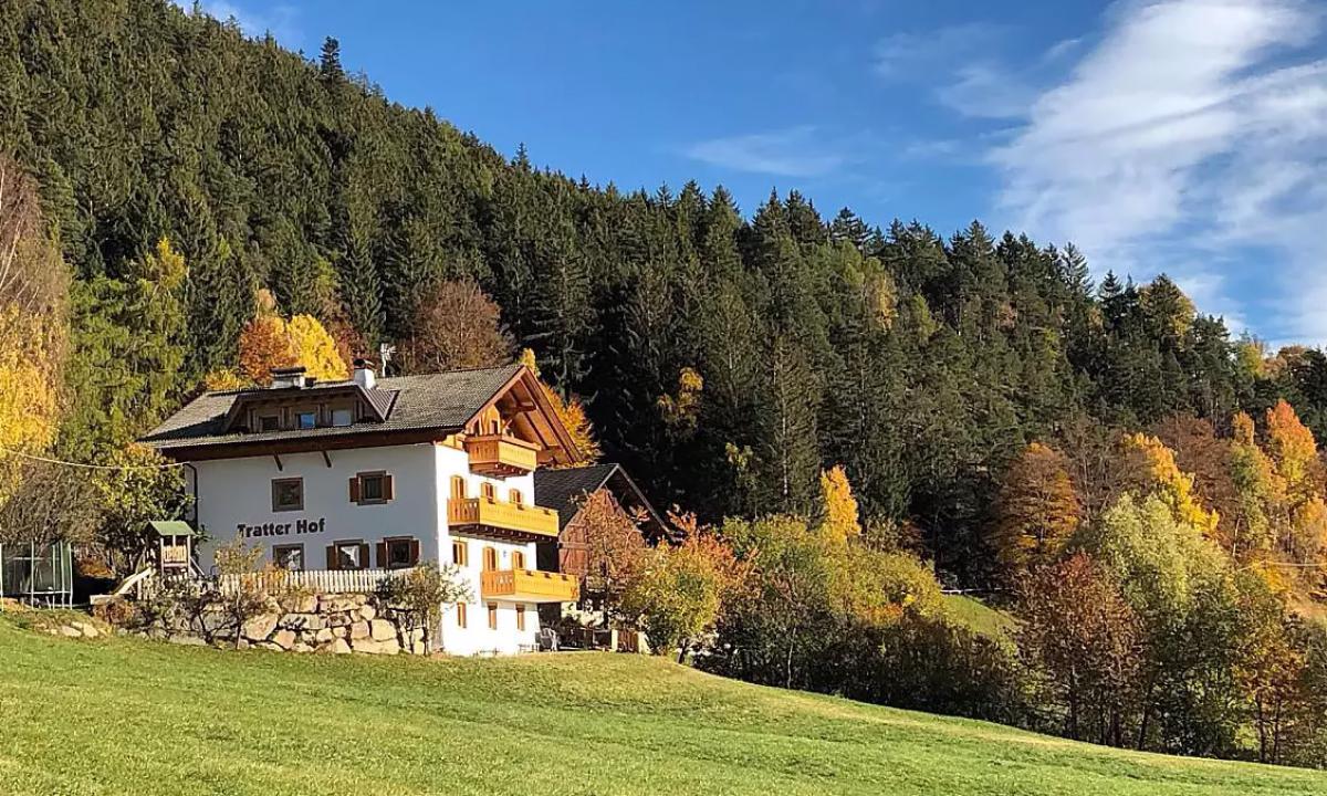 Tratterhof im Herbst